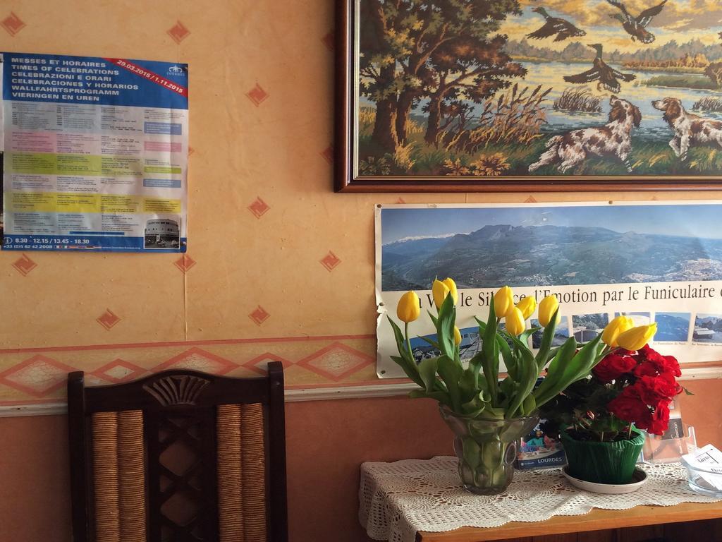 Hotel Maria Lourdes Luaran gambar